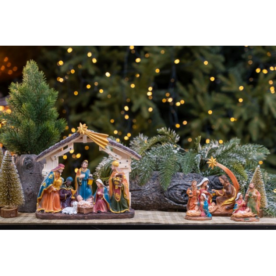 Figura betlehemi poly 22*20*7cm 2féle színes