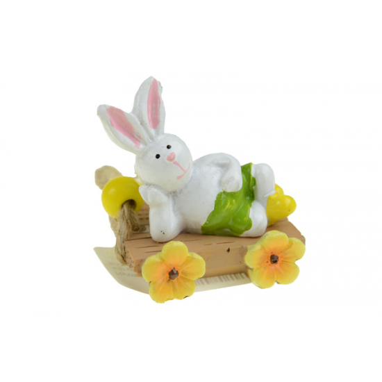 Figura nyúl fiú poly 4,2*3,7*4,4cm kocsin sárga
